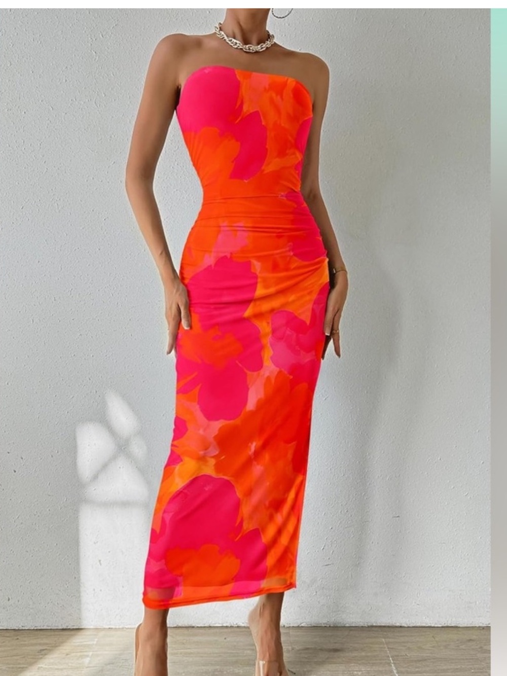 Pretty Garden Strapless Tube Maxi Dress